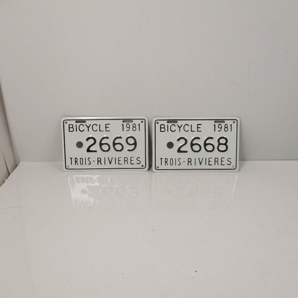 2 Vintage Bike Bicycle 1981 License Plate TROIS RIVIERES Quebec  #2668 & #2669.